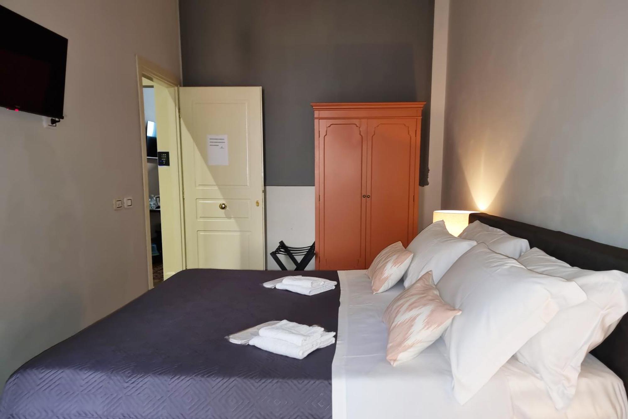 Borgo Antico Rooms Messina Exterior photo
