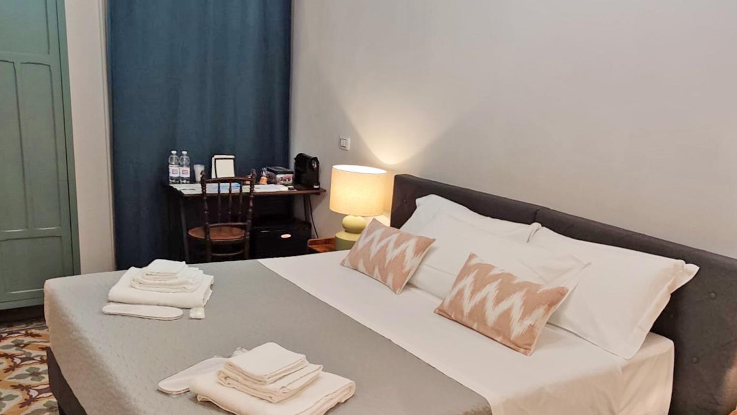 Borgo Antico Rooms Messina Exterior photo